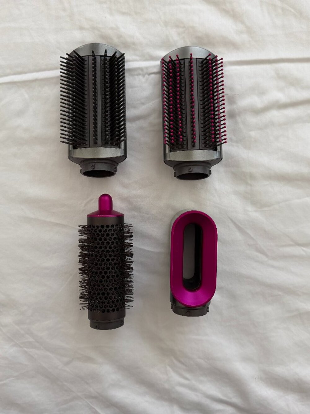 Dyson Airwrap with Travel Case - Picture 5 of 9